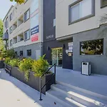 Blueground Sherman Oaks View Nr Griffith Park Lax-1361